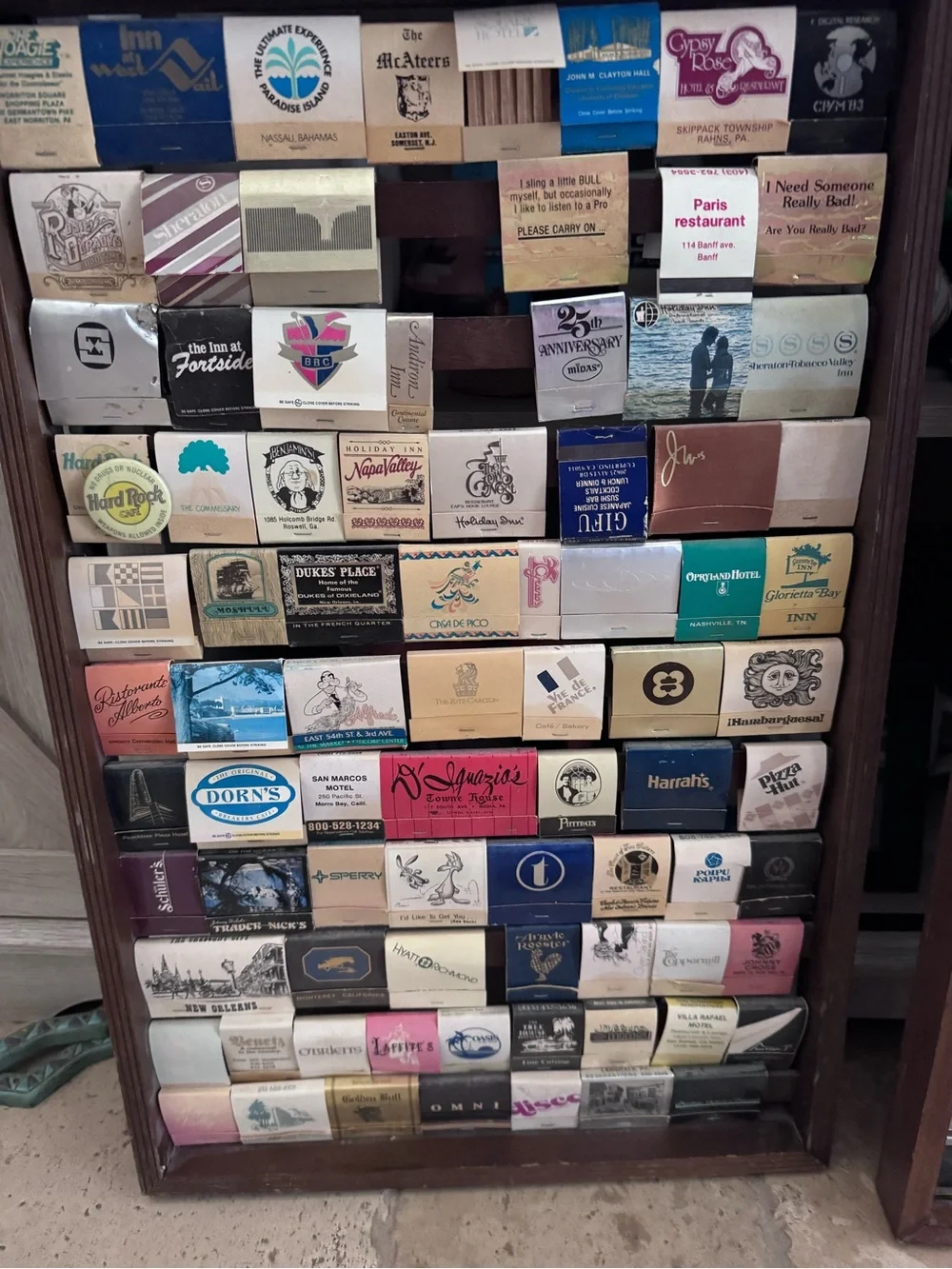 Mix lot vintage match book and display case